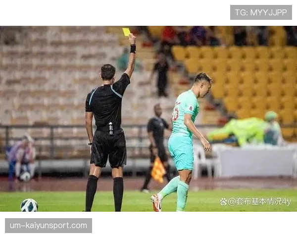 假摔判罚的关键依据：如何界定球员故意欺骗裁判的行为