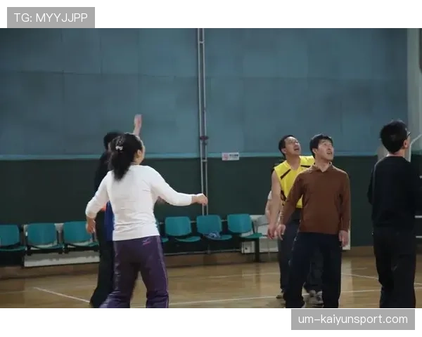 严肃解读严重犯规判罚标准与裁判执行规则