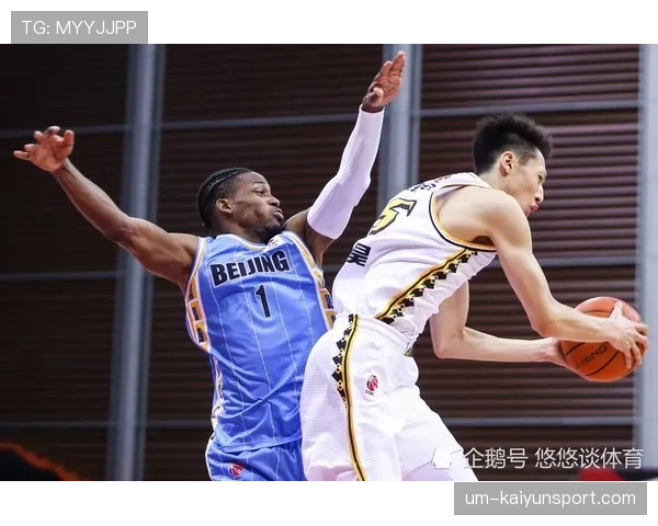 孙铭徽训练完直接打车去夜店？